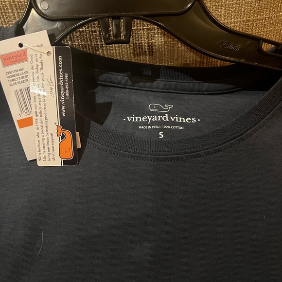 WOMENS LS GRAPHIC PKT TEE
FAMILY'S BEST FRIEND Holiday 
BLUE BLAZER Size Small - Picture 2 of 5